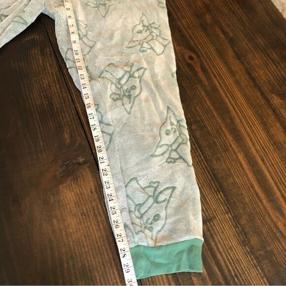 Star Wars Yoda Lounge Pants Women’s Large Green Pockets Plush Fleece Cozy PJS - Picture 7 of 10